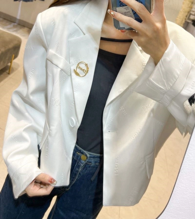 Christian Dior Brooches Stylish 233628