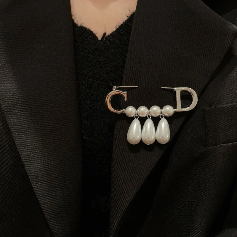 Christian Dior Brooches FreshLook 233688