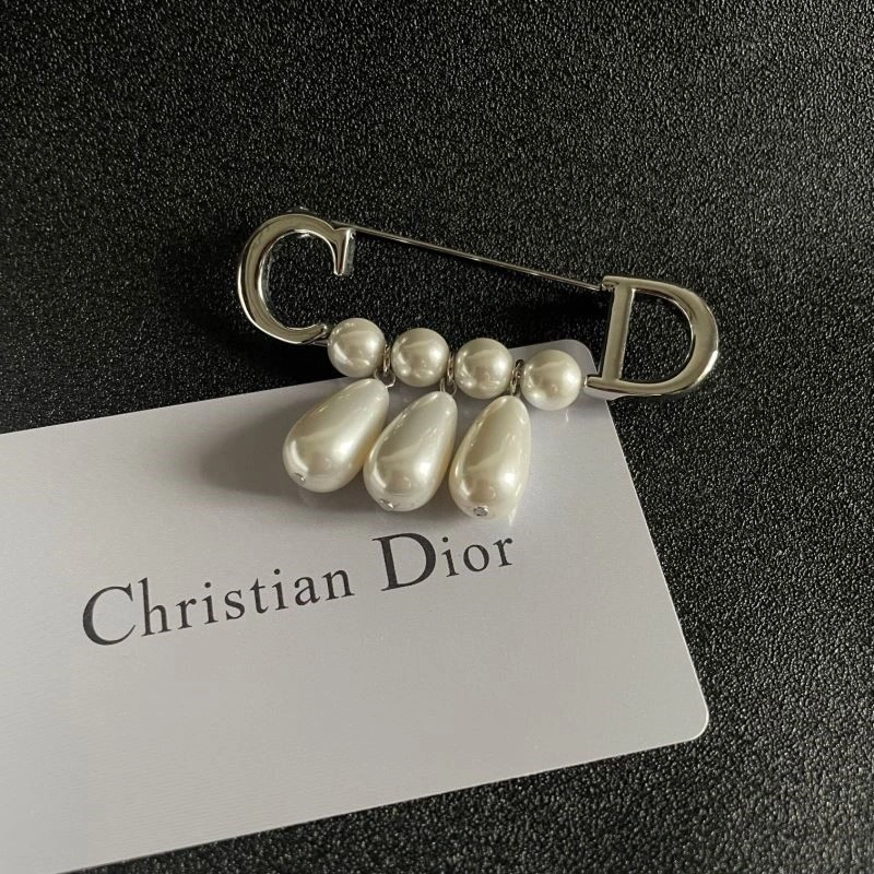 Christian Dior Brooches FreshLook 233688