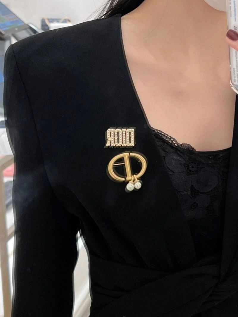 Christian Dior Brooches TopPick 233620