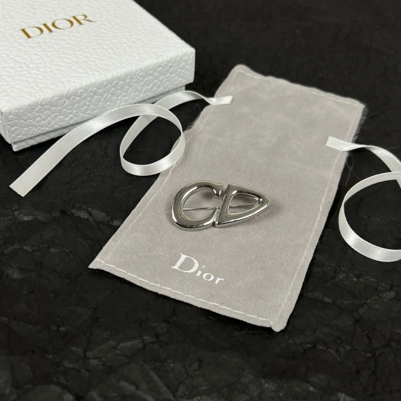 Christian Dior Brooches Sustainable 233251