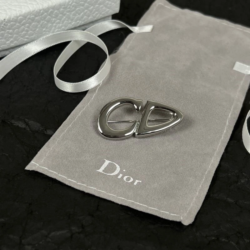Christian Dior Brooches Sustainable 233251