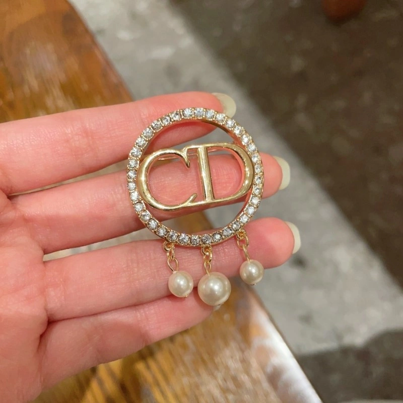 Vibrant Christian Dior Brooches 233245
