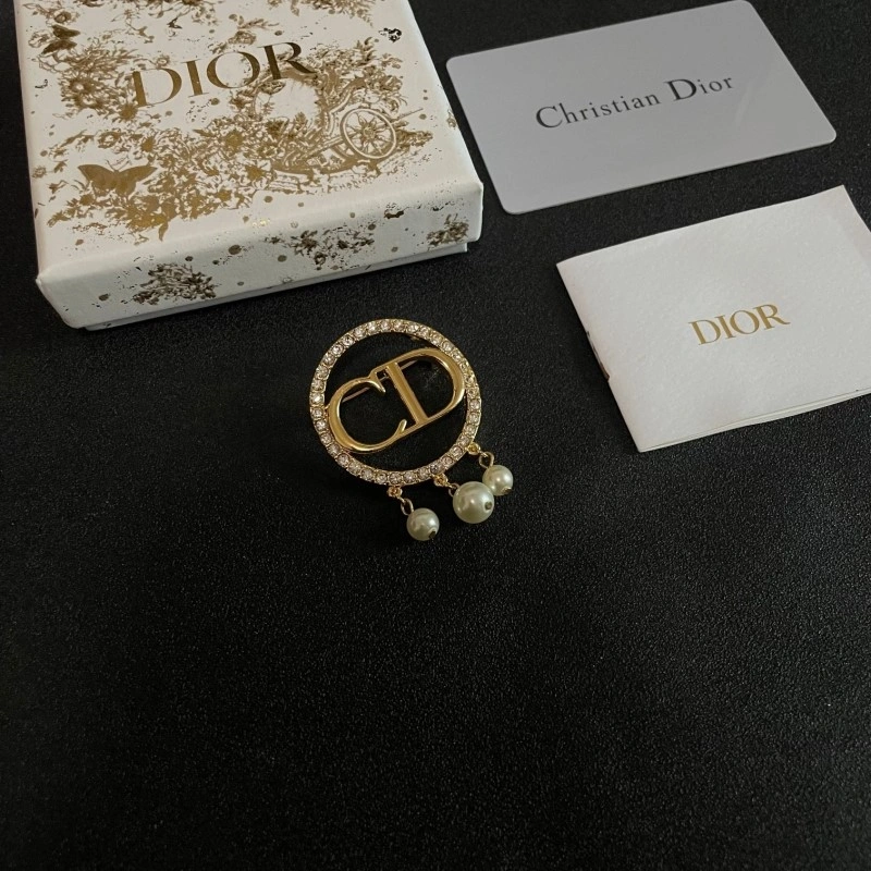 Vibrant Christian Dior Brooches 233245