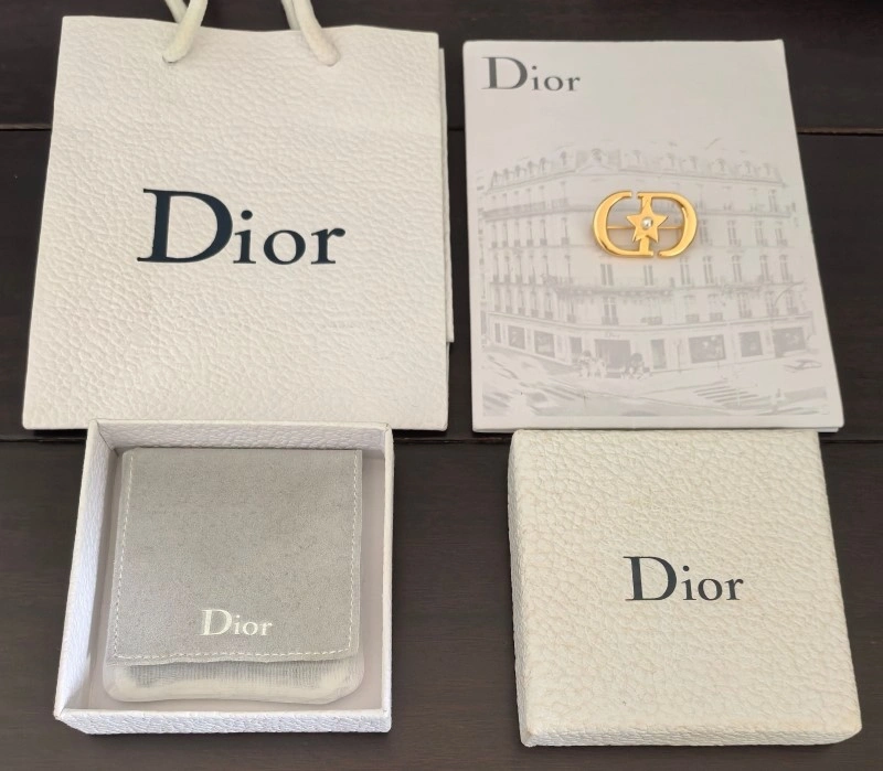 RelaxedFit Christian Dior Brooches 233241
