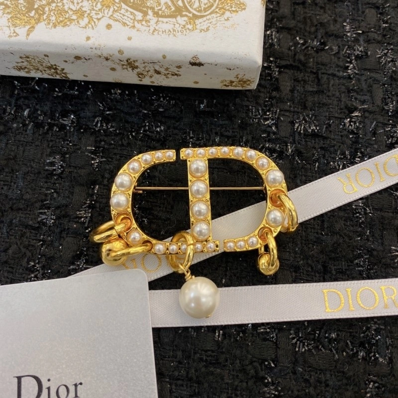 OdorResistant Christian Dior Brooches 233238