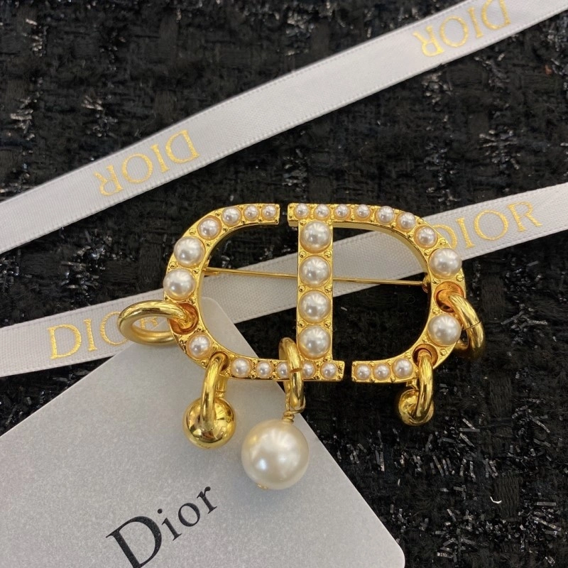OdorResistant Christian Dior Brooches 233238