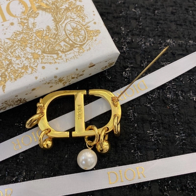OdorResistant Christian Dior Brooches 233238