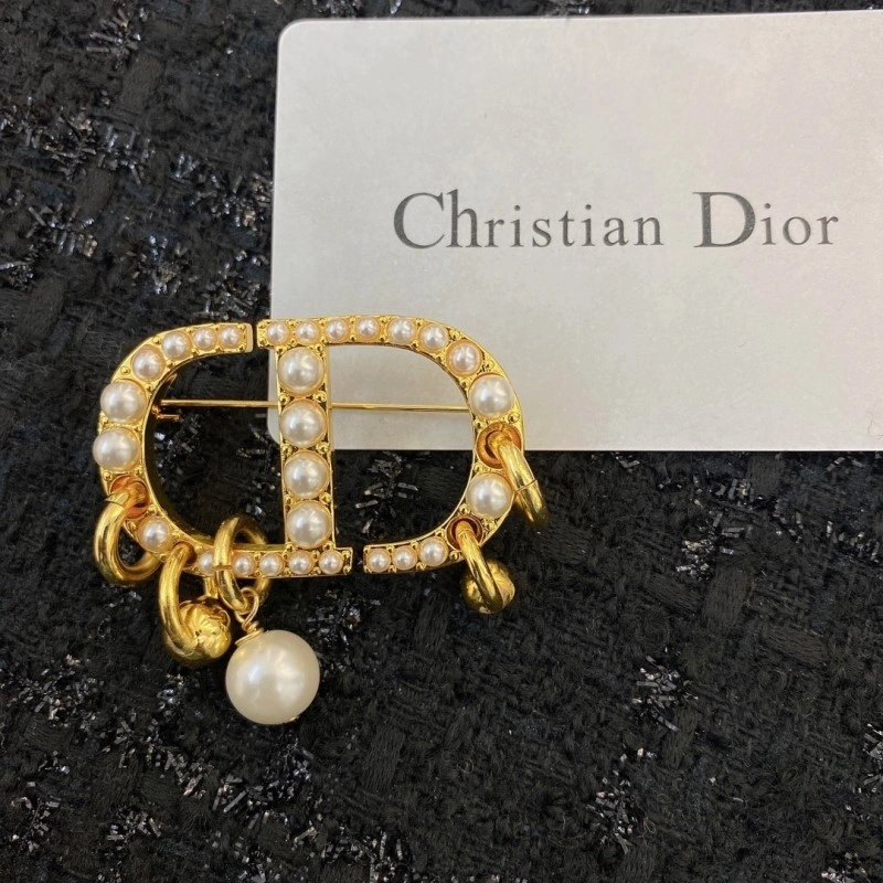 OdorResistant Christian Dior Brooches 233238