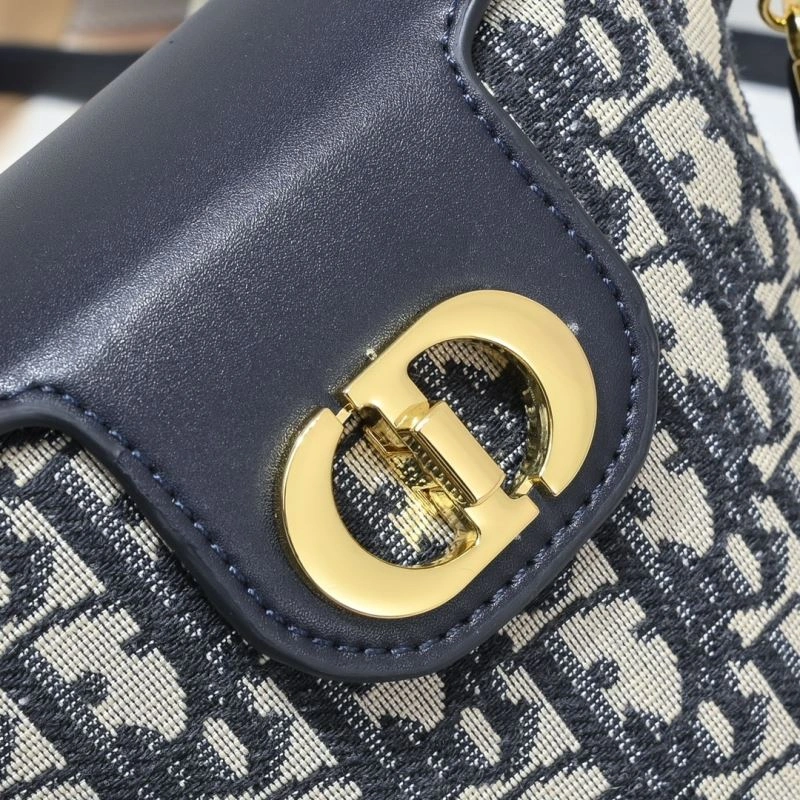 Christian Dior Bucket Bags EyeCatching 87882