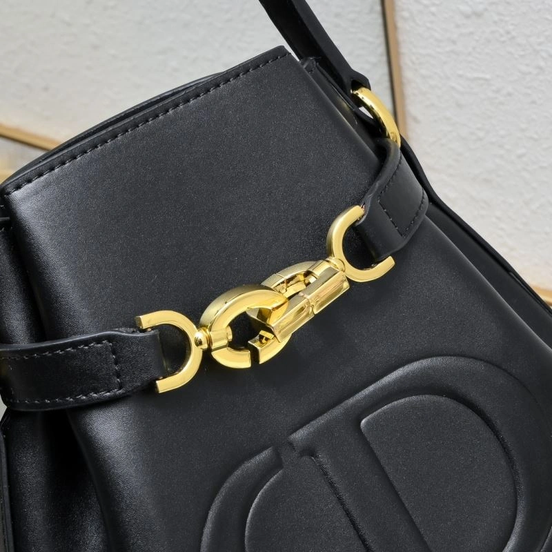Flexible Christian Dior Bucket Bags 87884