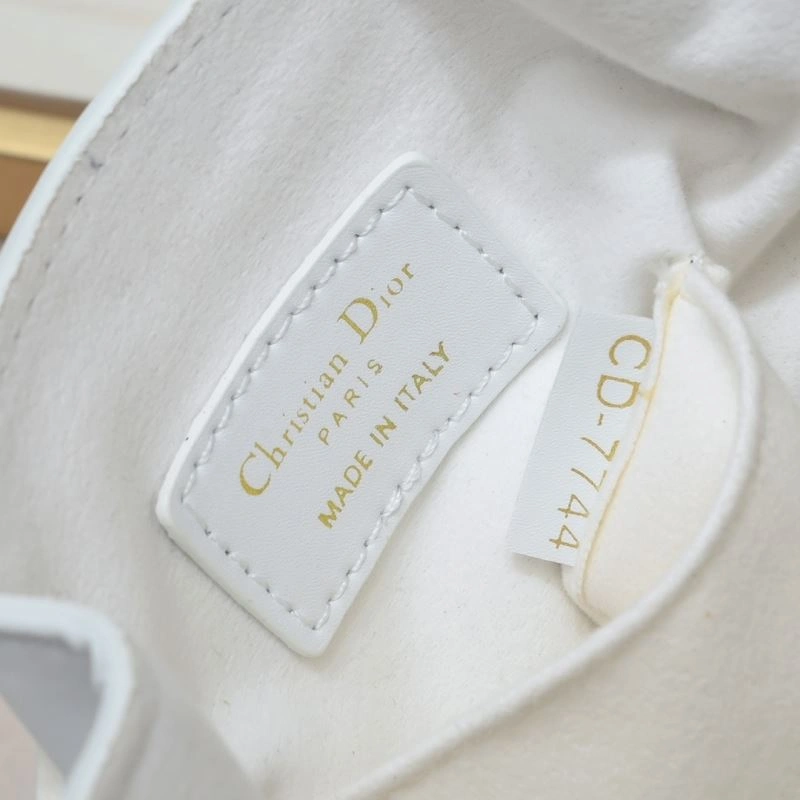 Sophisticated Christian Dior Bucket Bags 87878