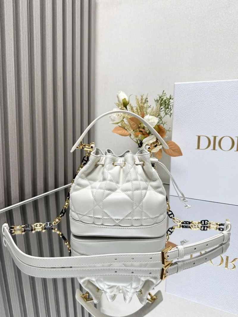 Christian Dior Bucket Bags TechFriendly 47667