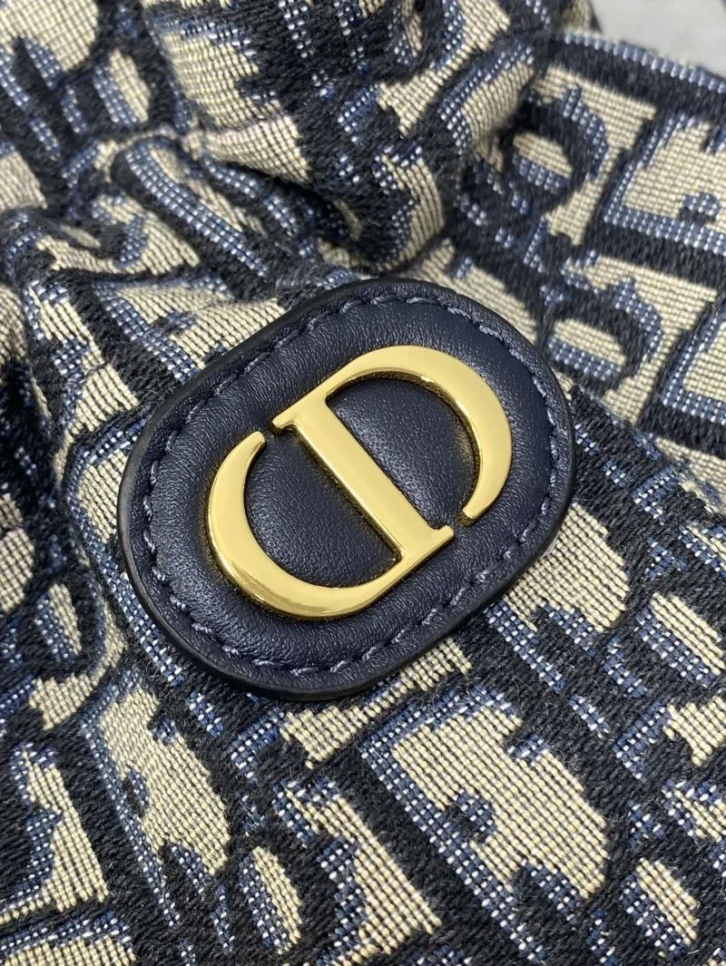 WellDesigned Christian Dior Bucket Bags 47662