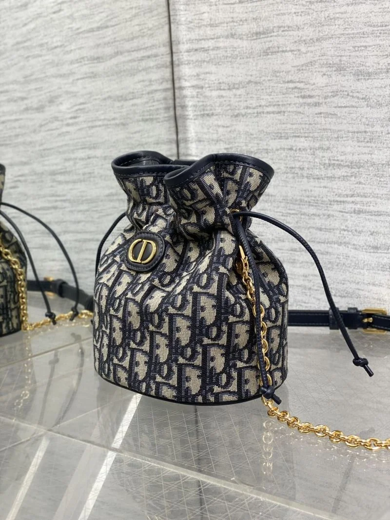 WellDesigned Christian Dior Bucket Bags 47662