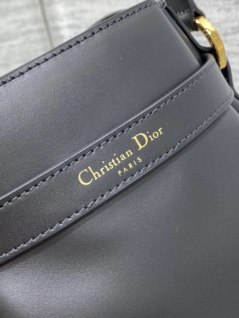 Christian Dior Bucket Bags Versatile 47661