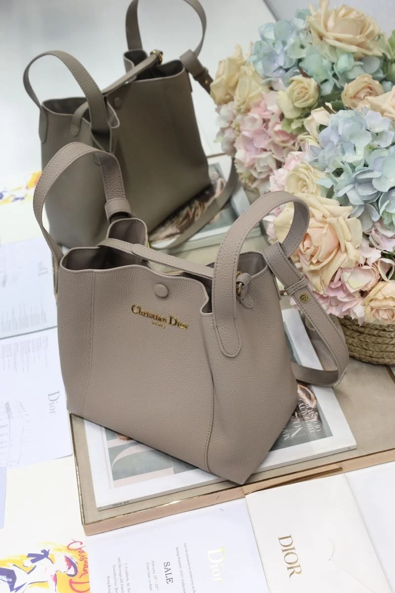 Christian Dior Bucket Bags Lightweight 47633