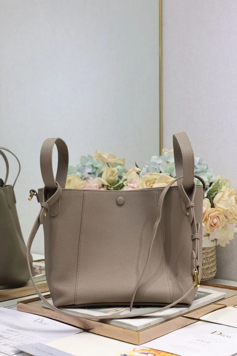 Christian Dior Bucket Bags Lightweight 47633