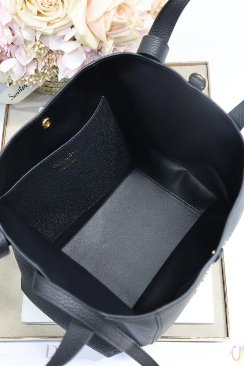 Christian Dior Bucket Bags TechFriendly 47644