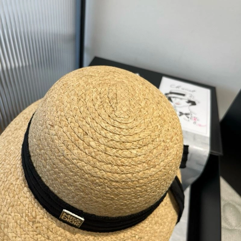 Bold Christian Dior Caps 261465