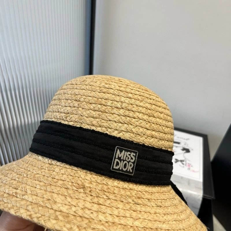 Bold Christian Dior Caps 261465