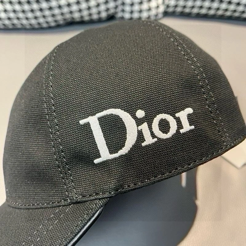 Casual Christian Dior Caps 261467