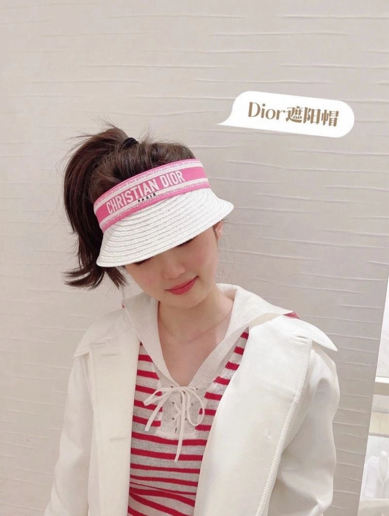 Christian Dior Caps WellDesigned 261457