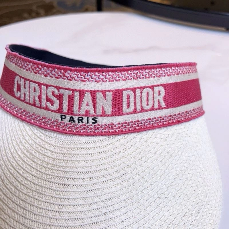 Christian Dior Caps WellDesigned 261457