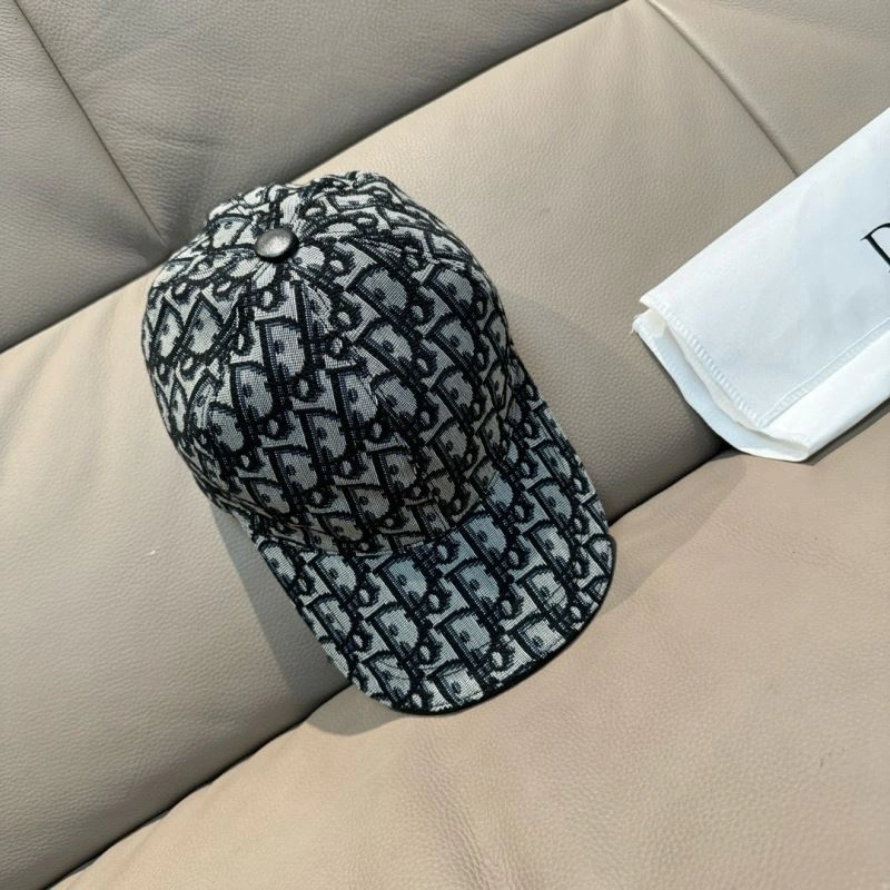 Christian Dior Caps Sophisticated 261440
