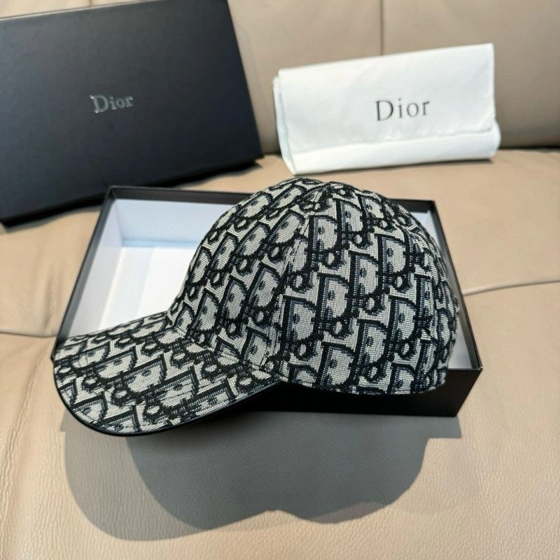Christian Dior Caps Sophisticated 261440