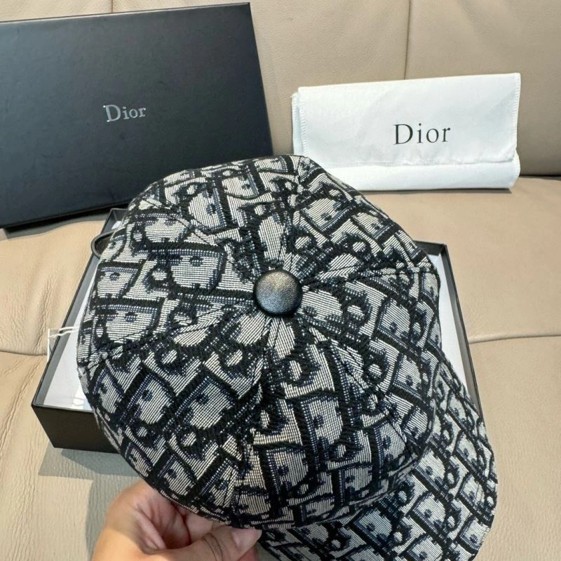 Christian Dior Caps Sophisticated 261440