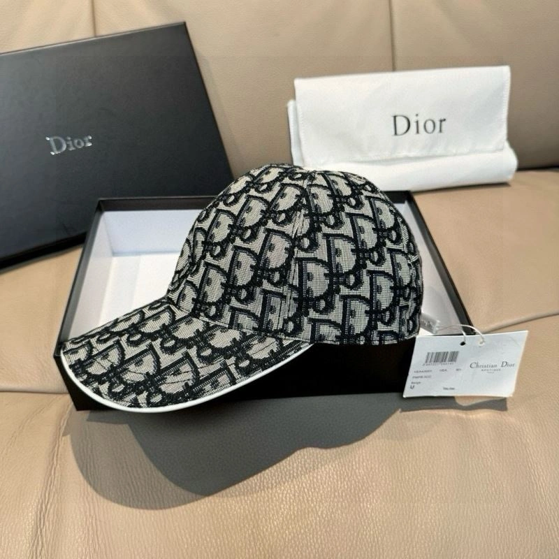 Functional Christian Dior Caps 261441