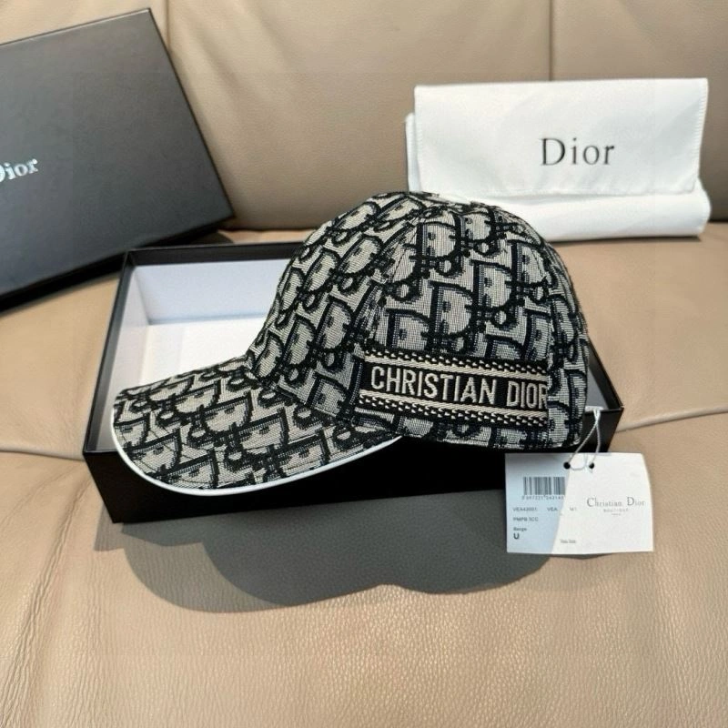 Christian Dior Caps TimelessDesign 261439