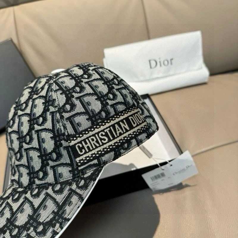 Christian Dior Caps TimelessDesign 261439