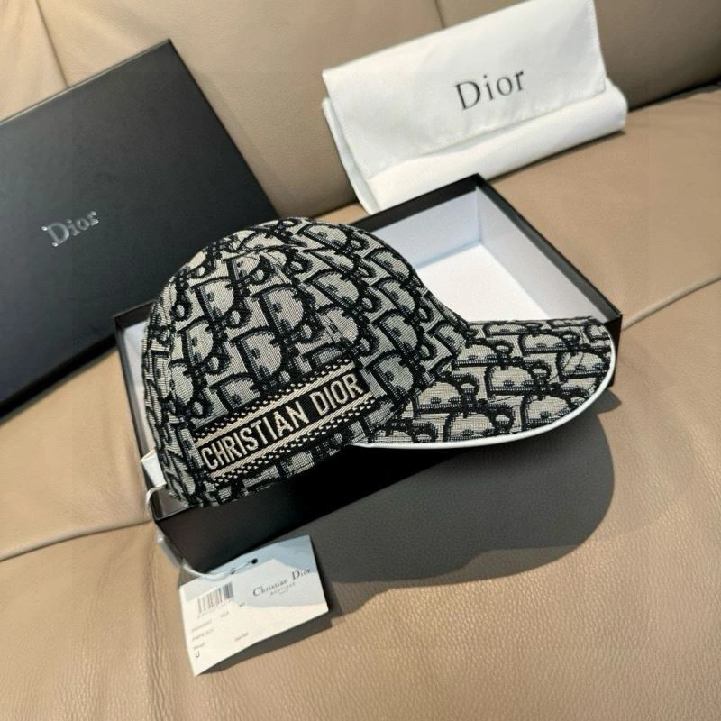 Christian Dior Caps TimelessDesign 261439