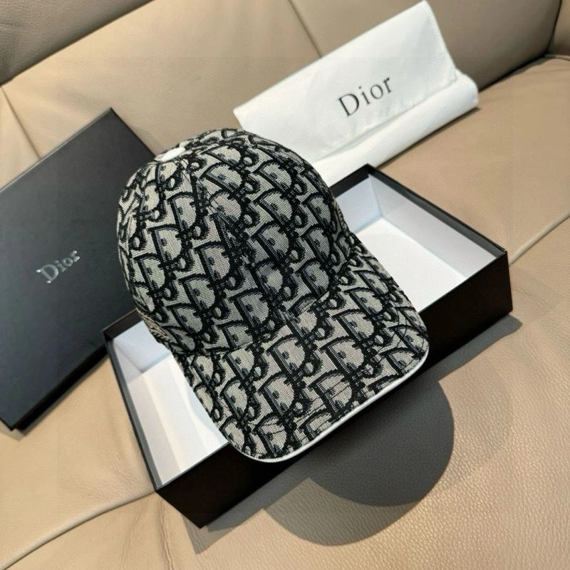 Christian Dior Caps TimelessDesign 261439