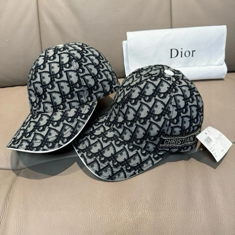 Christian Dior Caps TimelessDesign 261439
