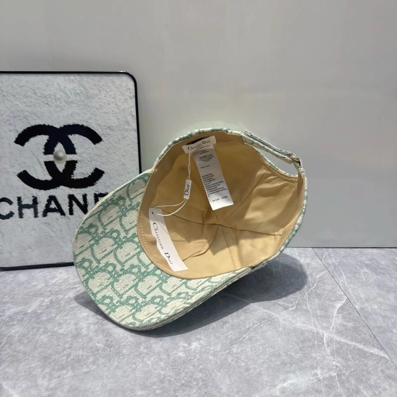 Effortless Christian Dior Caps 259553