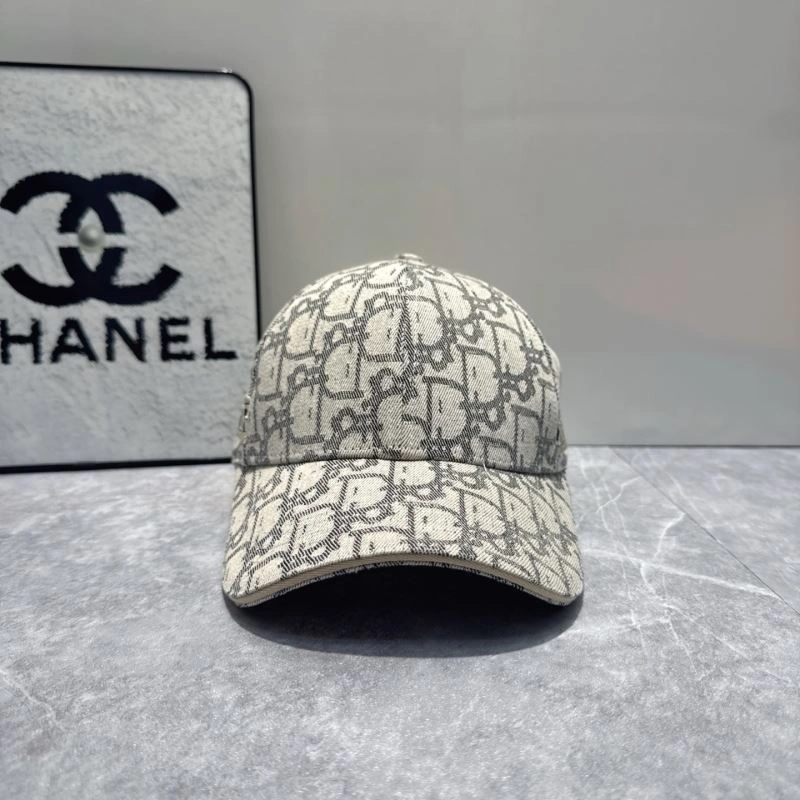 Christian Dior Caps Stylish 259559