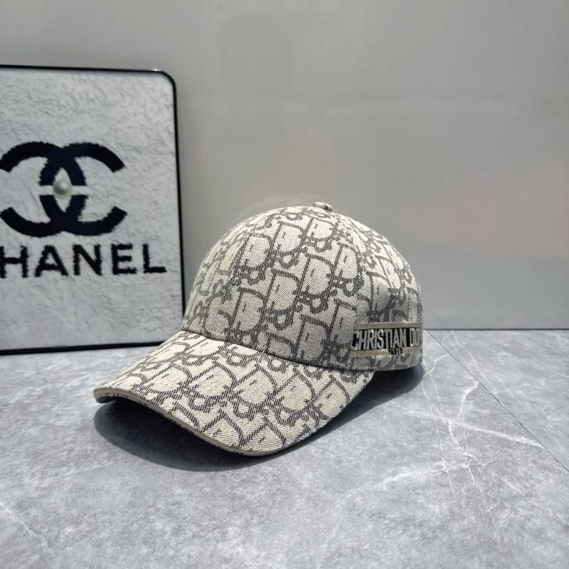 Christian Dior Caps Stylish 259559