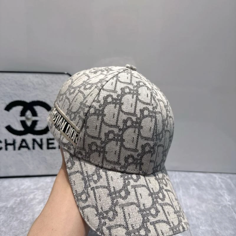 Christian Dior Caps Stylish 259559
