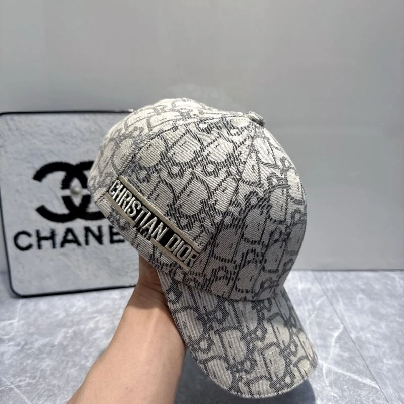 Christian Dior Caps Stylish 259559