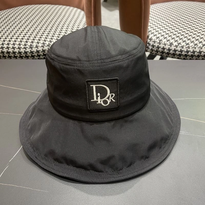 Christian Dior Caps Attractive 259564