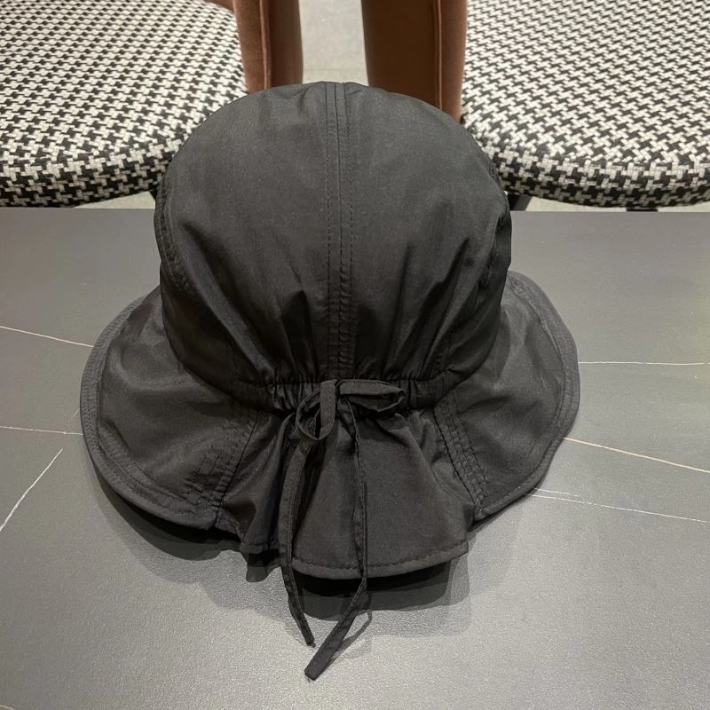 Christian Dior Caps Attractive 259564