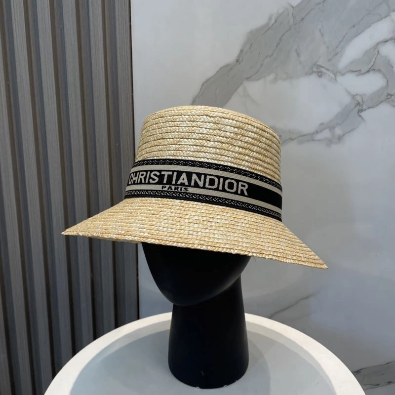 Christian Dior Caps Refined 259515
