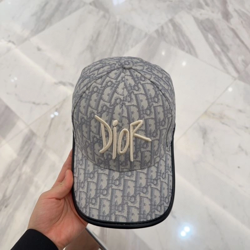 Christian Dior Caps Seasonal 259513