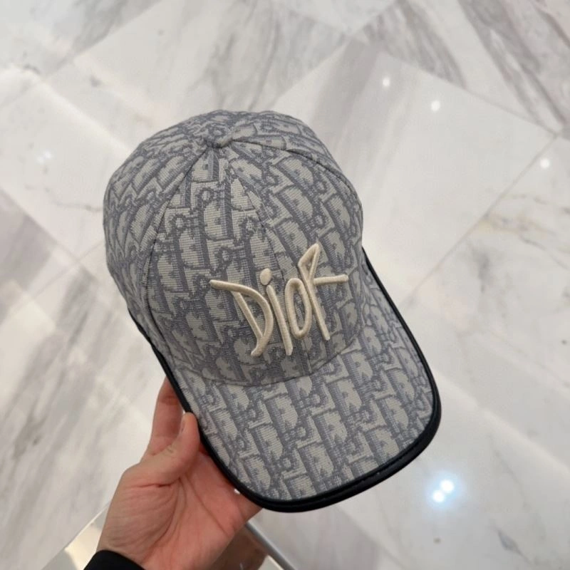 Christian Dior Caps Seasonal 259513