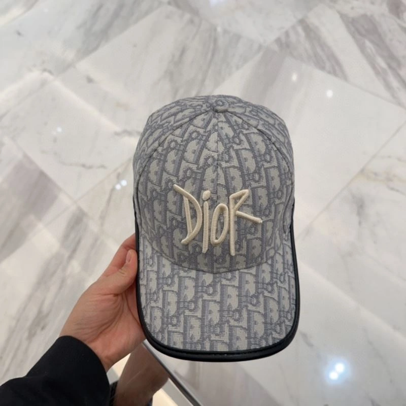 Christian Dior Caps Seasonal 259513