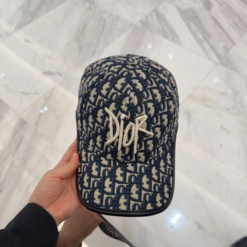 Christian Dior Caps Practical 259512