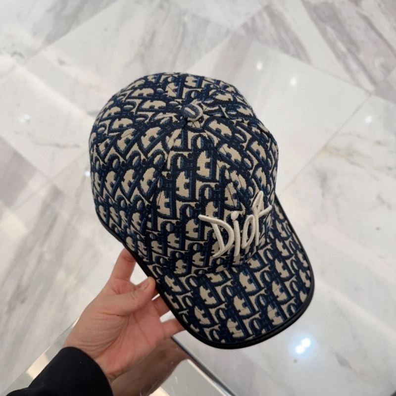 Christian Dior Caps Practical 259512